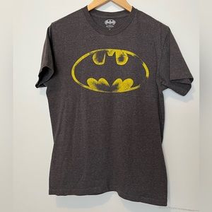 BATMAN CLASSIC LOGO GRAPHIC TEE